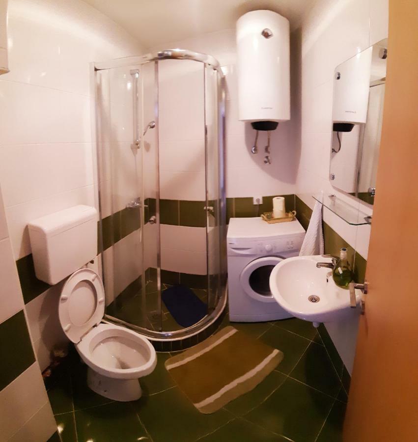 Apartment The Royal Square Цетине Экстерьер фото